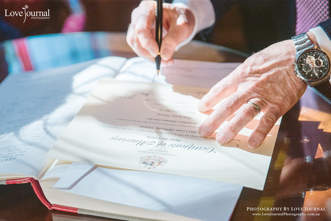 Melbourne-wedding-Photography-at-Poet's-lane-receptions